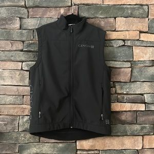Men’s Cinch Black Vest Size Large